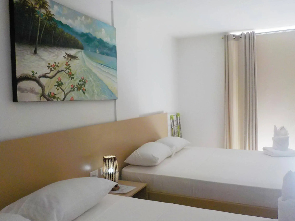 Jeffrey S Hotel