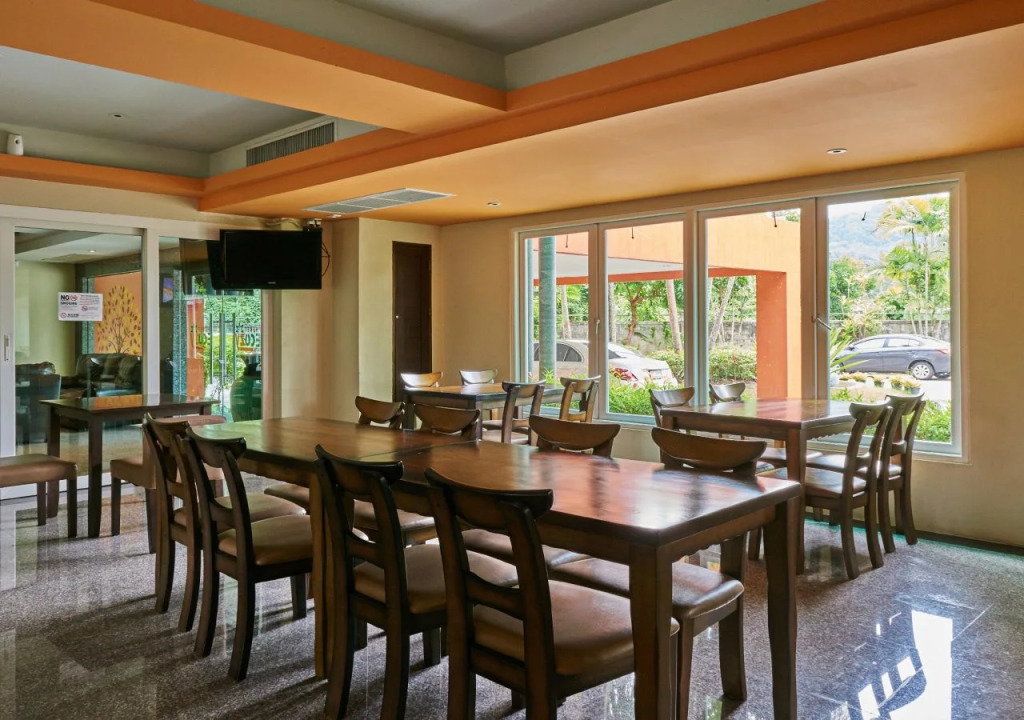 Phuket Ecozy Hotel