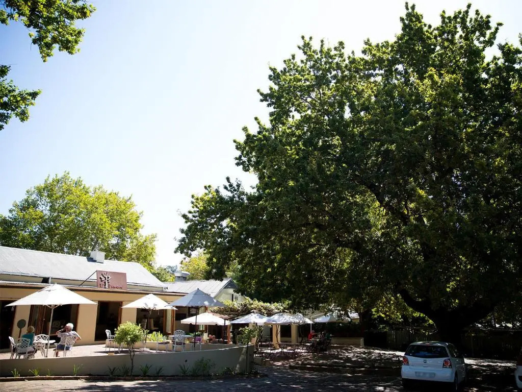 Le Pommier Wine Estate