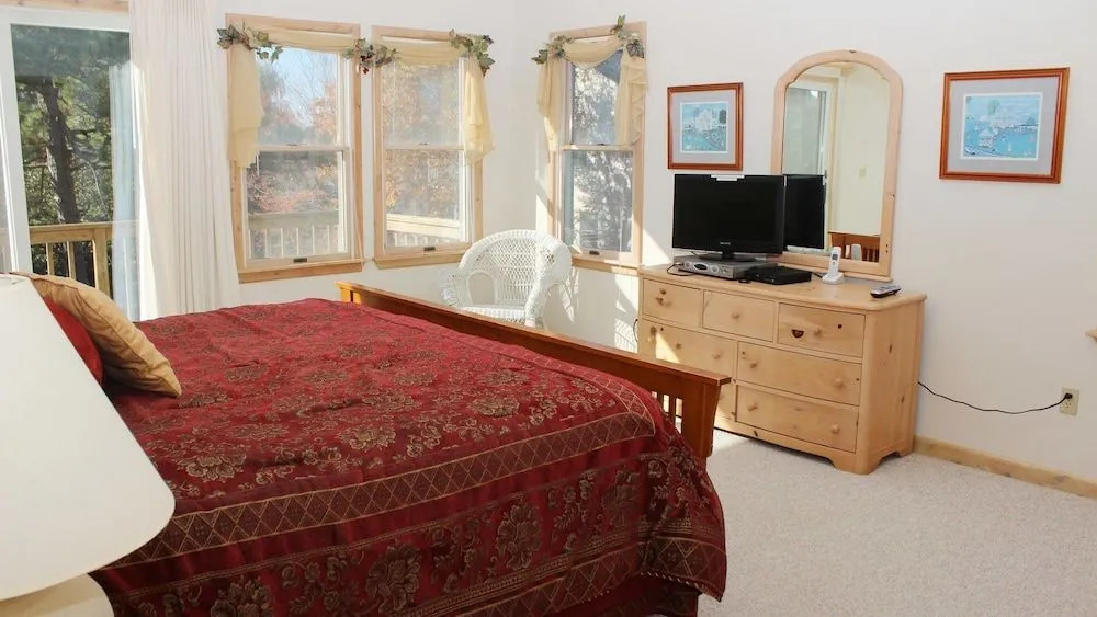 A Sound Retreat 1039 - 6 Br Home
