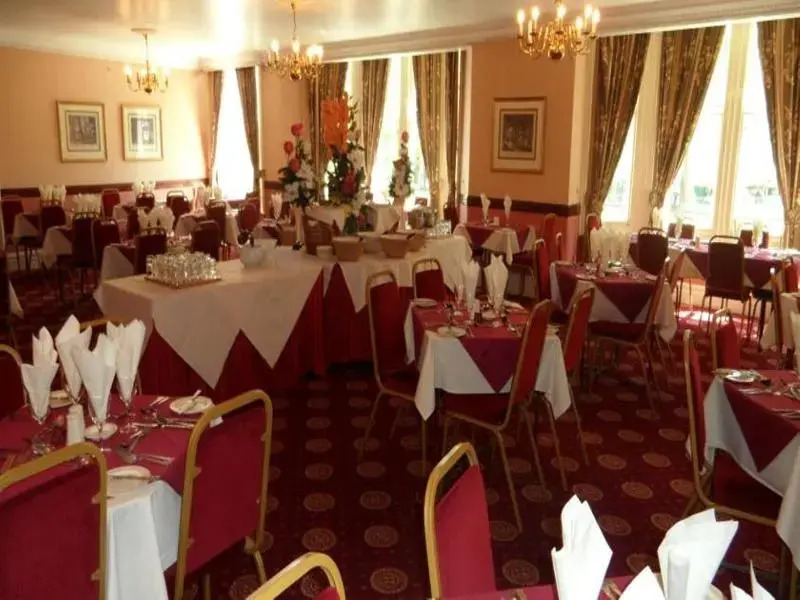 Glen Usk Hotel