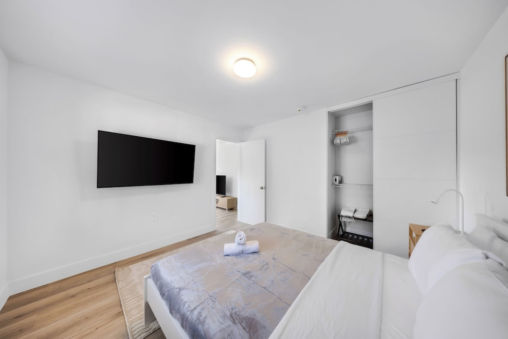 Miami Retreat 1-BD - Parking and Gym