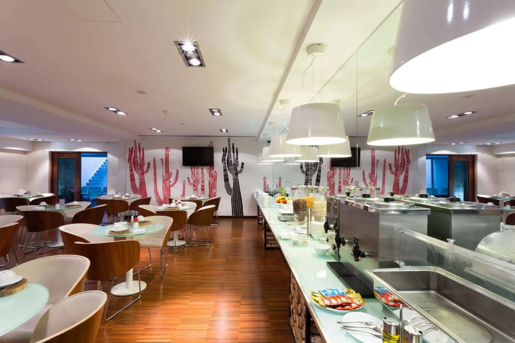 Porto Trindade Hotel