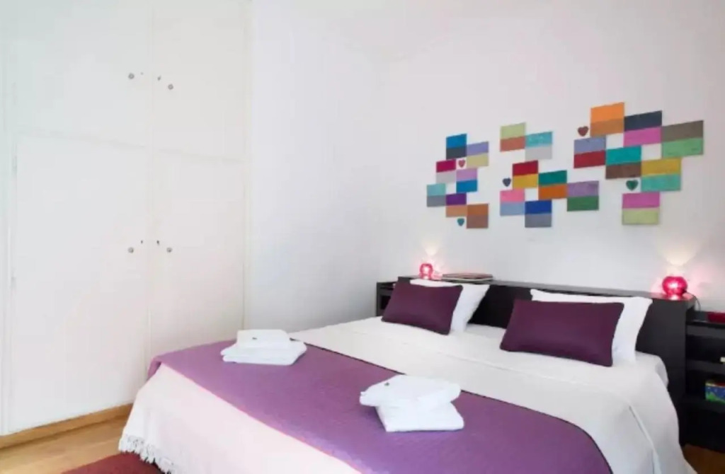 Spacious 2b/r Stay at Glyfada's Center