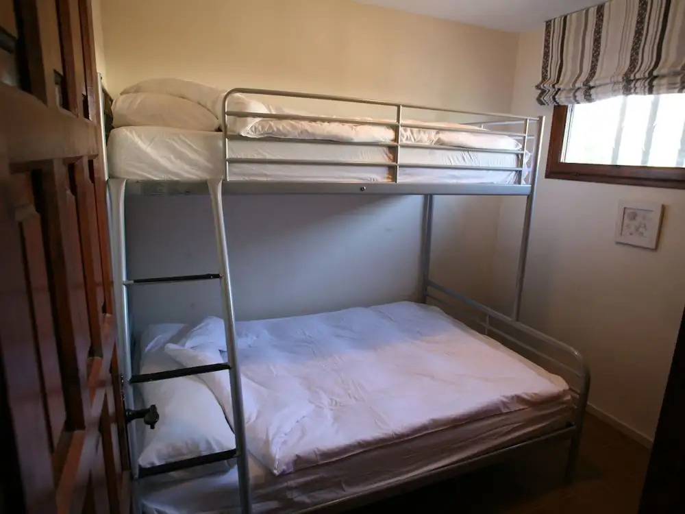 Lovely Holiday Home in Pals With Heated Pool and Sea Views