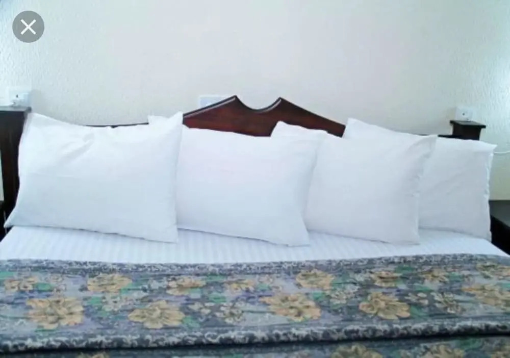 Lou Ralph Hotel