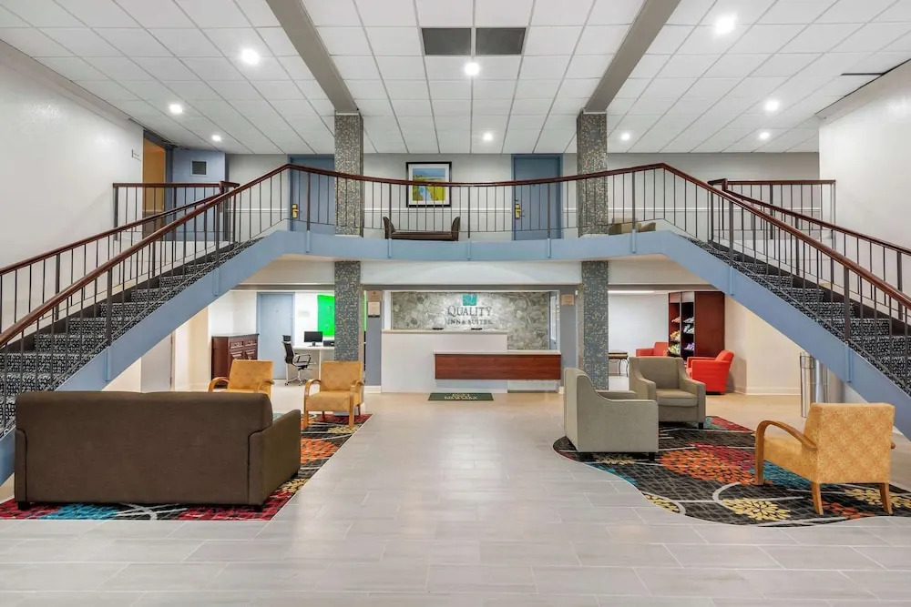 City Studios Inn And Suites