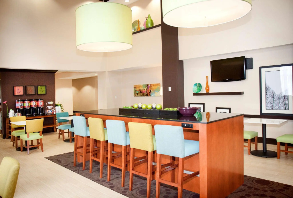 Hampton Inn & Suites Wheeling-The Highlands