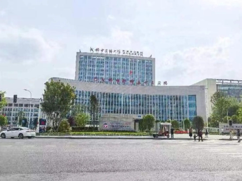 Lanou Hotel