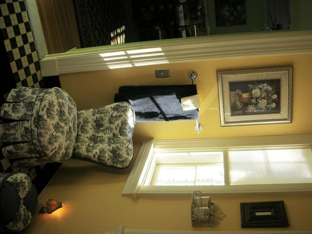 A B&B at The Edward Harris House Inn