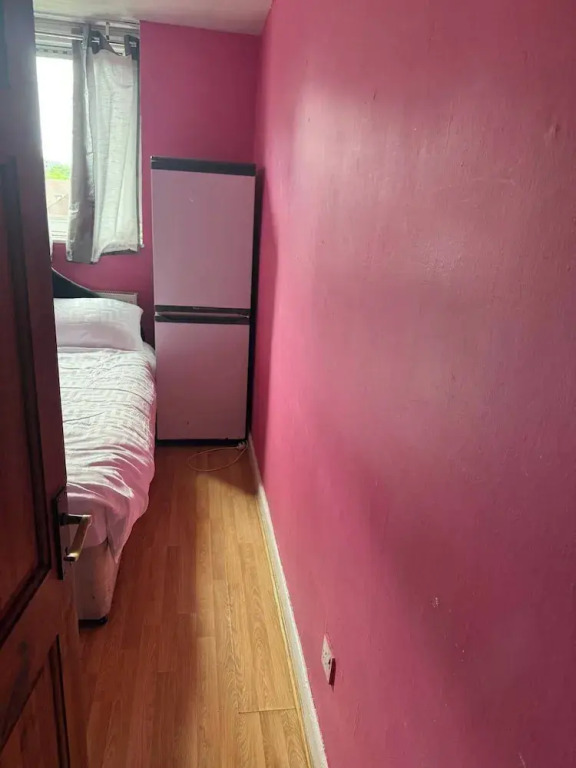 6 Guests - 3 Bedrooms - Close to London Center