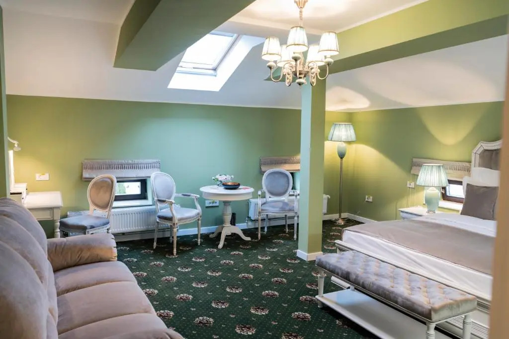 Sir Luxury Boutique Hotel