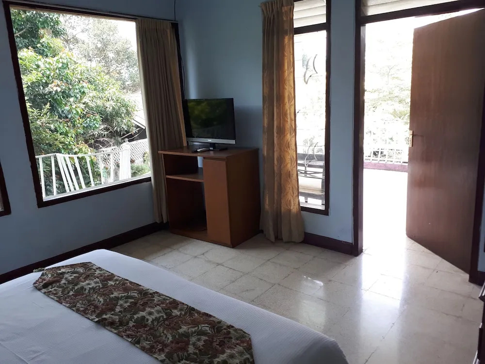 ZEN Rooms K. H. Moh Toha Ciawi