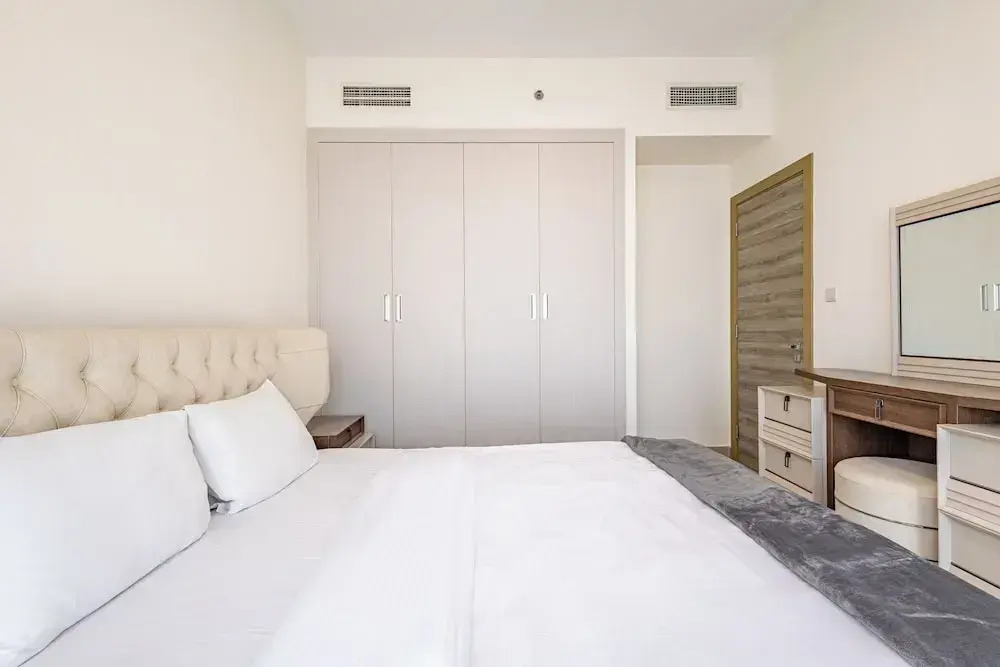 Superhost  Stylish 1BR in Bloom Tower