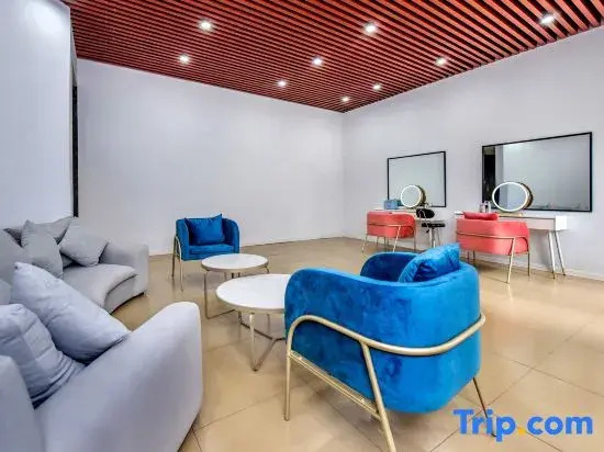 Emei Mountain ROYAL·Yuzquan Bay Hot Spring Hotel