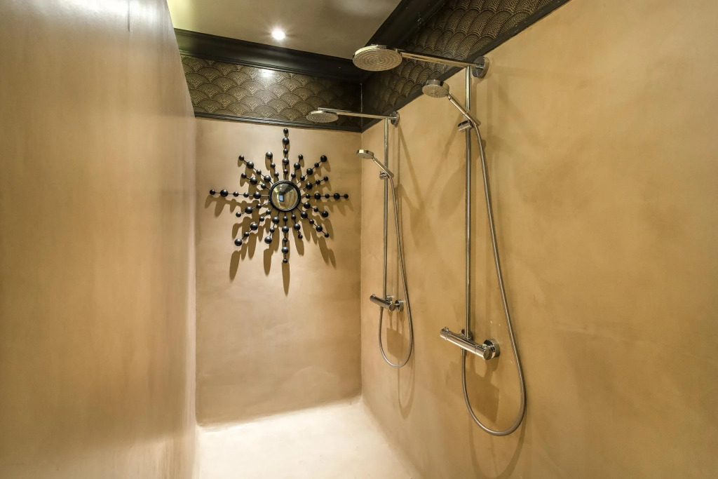 Eixample - 3 Bedroom Apartment With 2 Kitchens - Hoa 42133