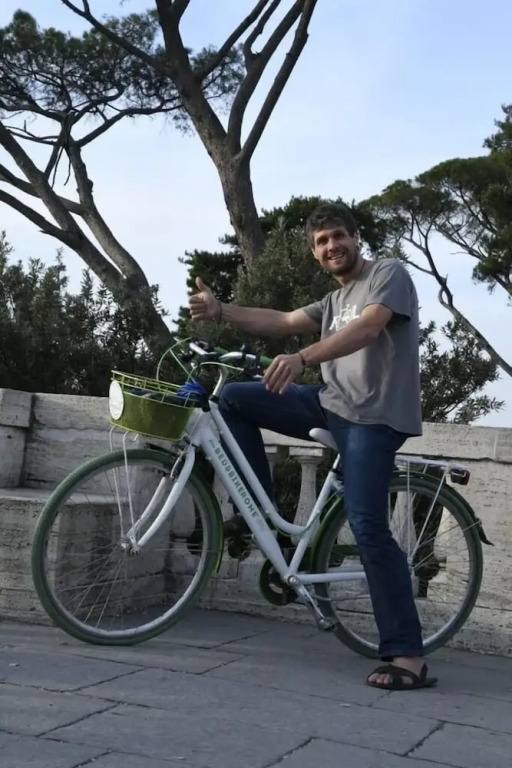 Bed&BikeRome GIULIO CESARE