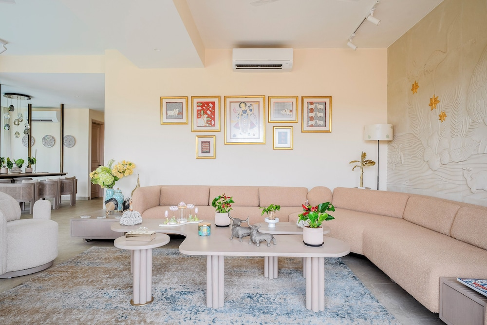 Staymaster Casa Damaaya 4BR- Pool