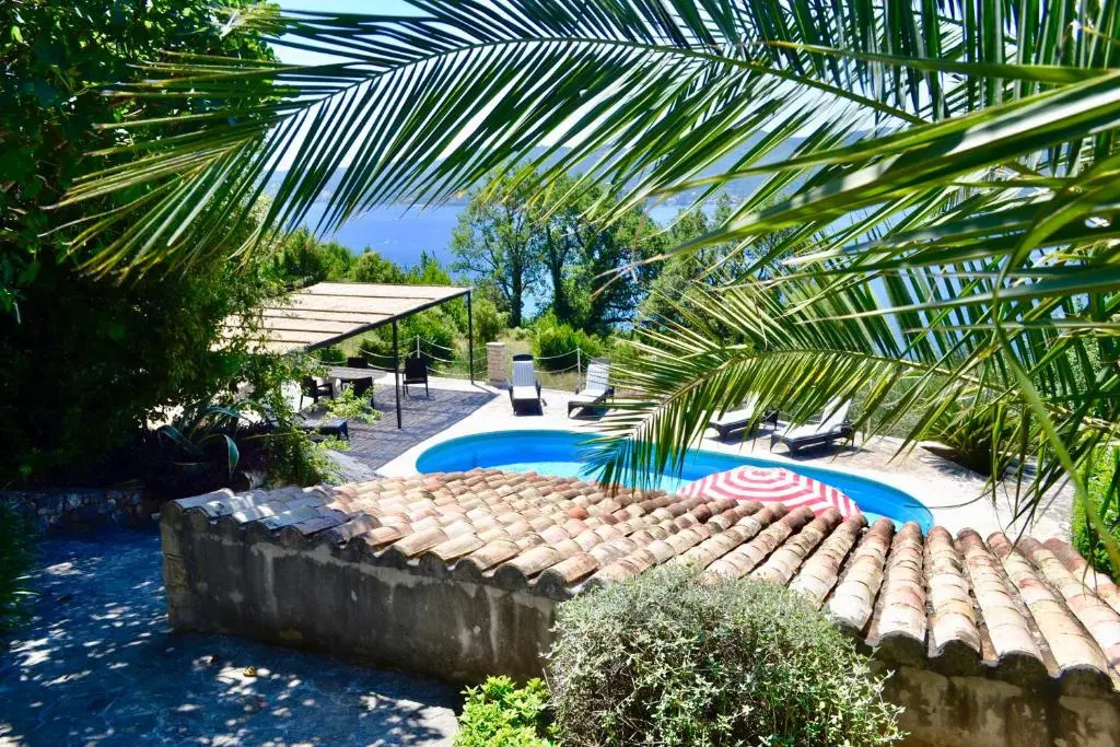 Restored 350 year old Villa, stunning views, idyllic location, large pool