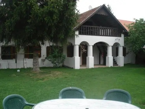 Szép Tanya