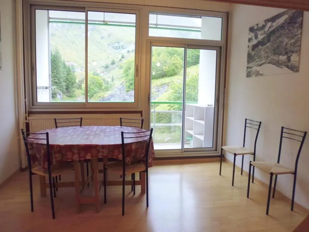 Appartement Gourette, 1 pièce, 4 personnes - FR-1-400-11
