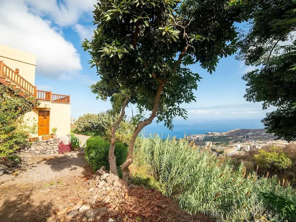Nature Meets Luxury in Nice Apartment near Tenerife Coastline