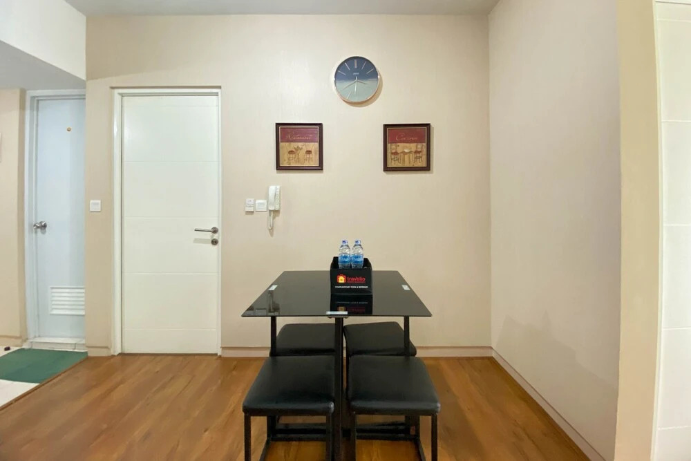 Comfort And Elegant 4Br Combined At Springlake Summarecon Bekasi Apartment