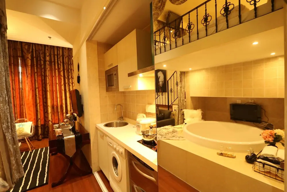 Warm Journey Apartment