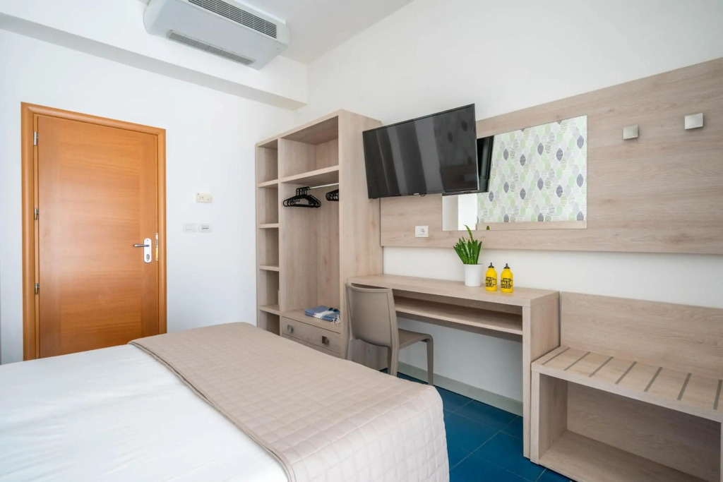Hotel Lotus