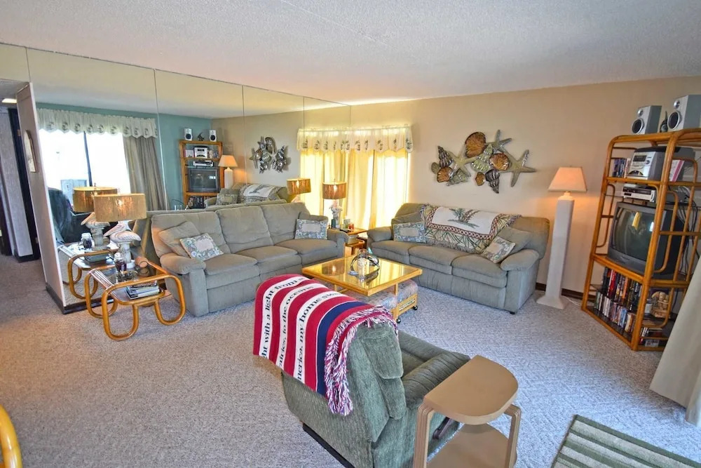 Crab Cove On The Bay 208 - 2 Br Condo