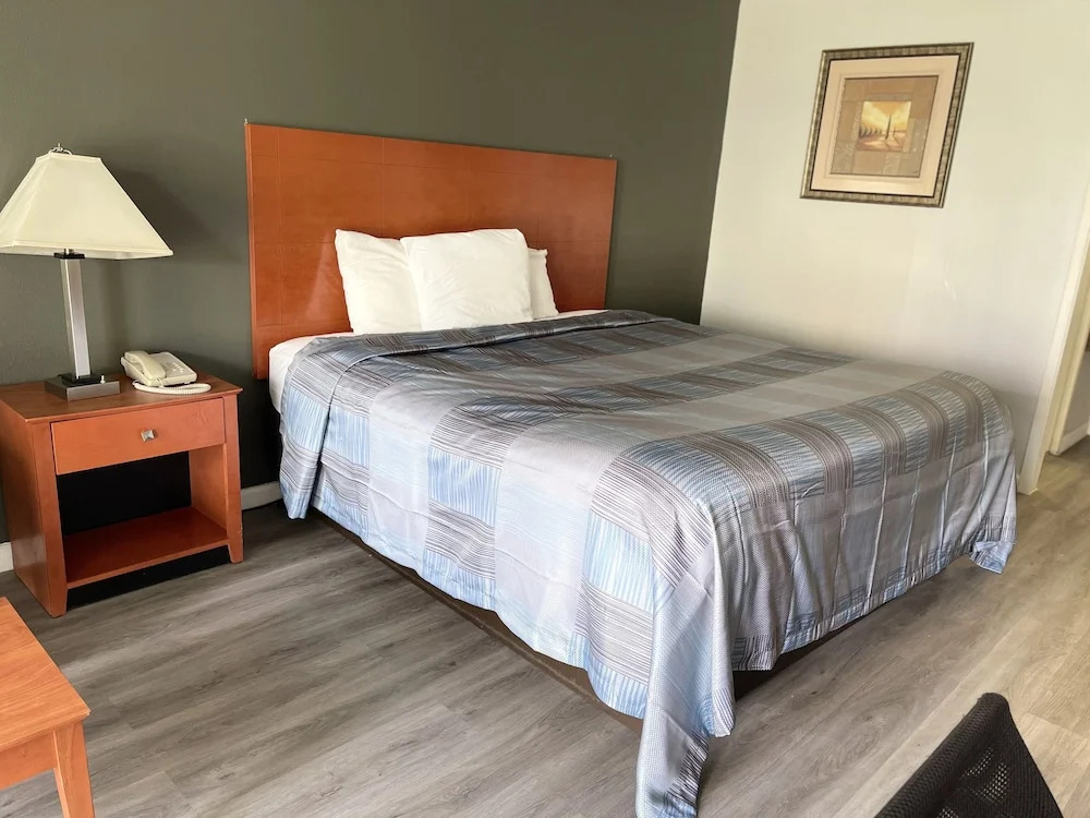 Quality Inn & Suites Conference Center