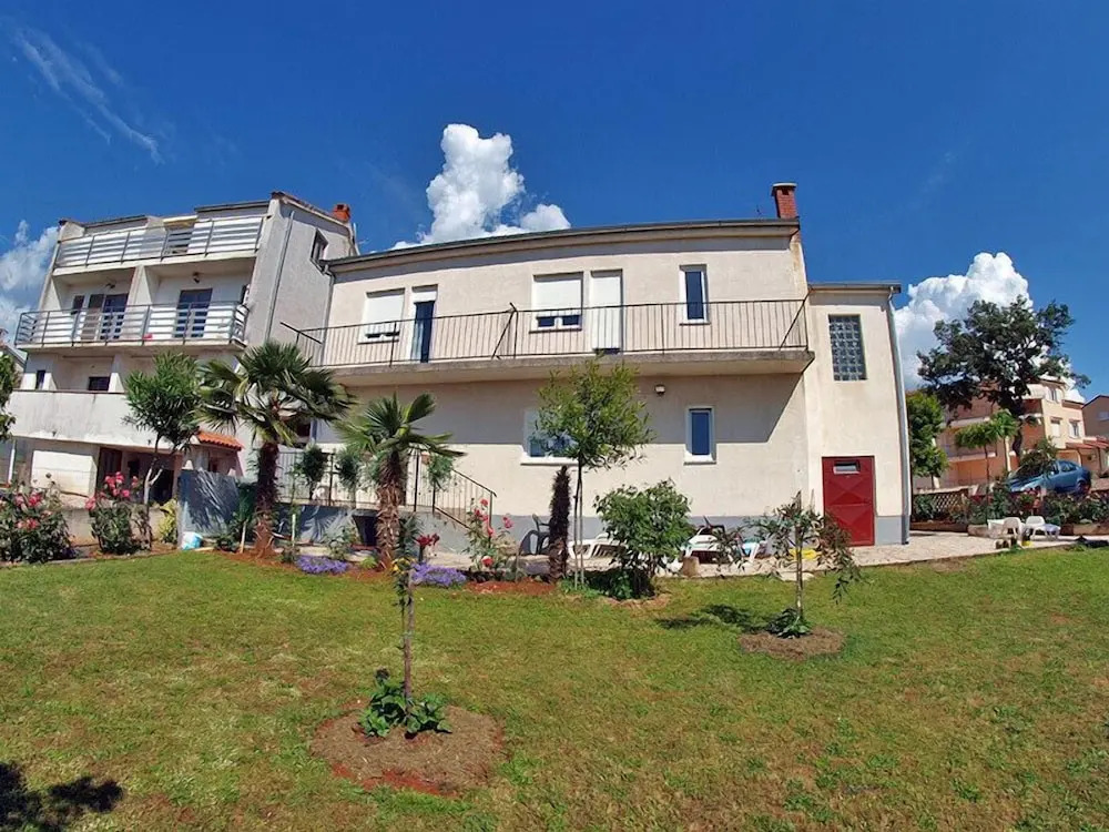 Apartment 359