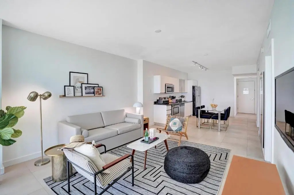 Dharma Home Suites Miami Beach at Monte Carlo