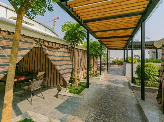 Lax Hotel (Jintang Jinsha Park)