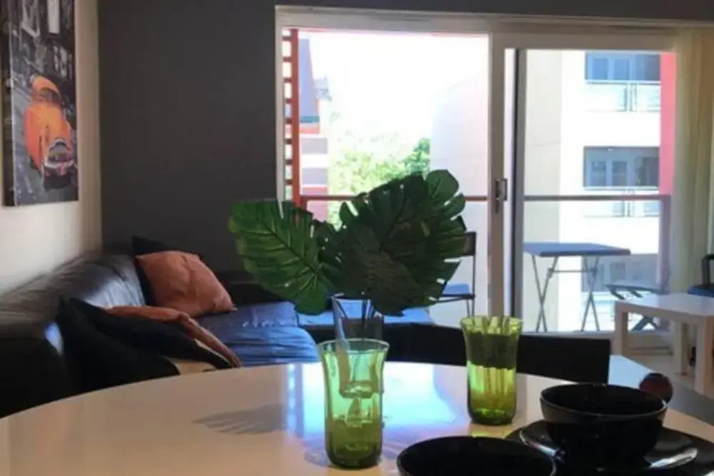 Apartment-sleeps4-balcony-parking-petsok