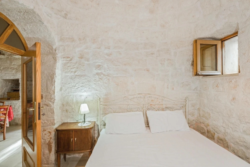Property With 2 Bedrooms in Monopoli, With Terrace - 8 km From the Bea