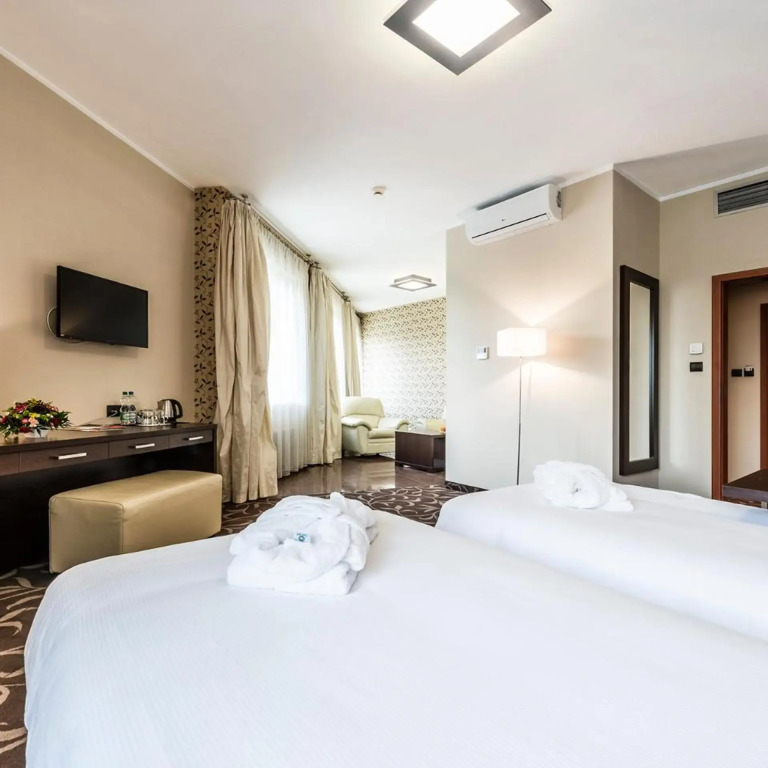 Hotel Victor Pruszków DeSilva