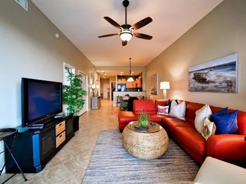 Harborview Grande 703