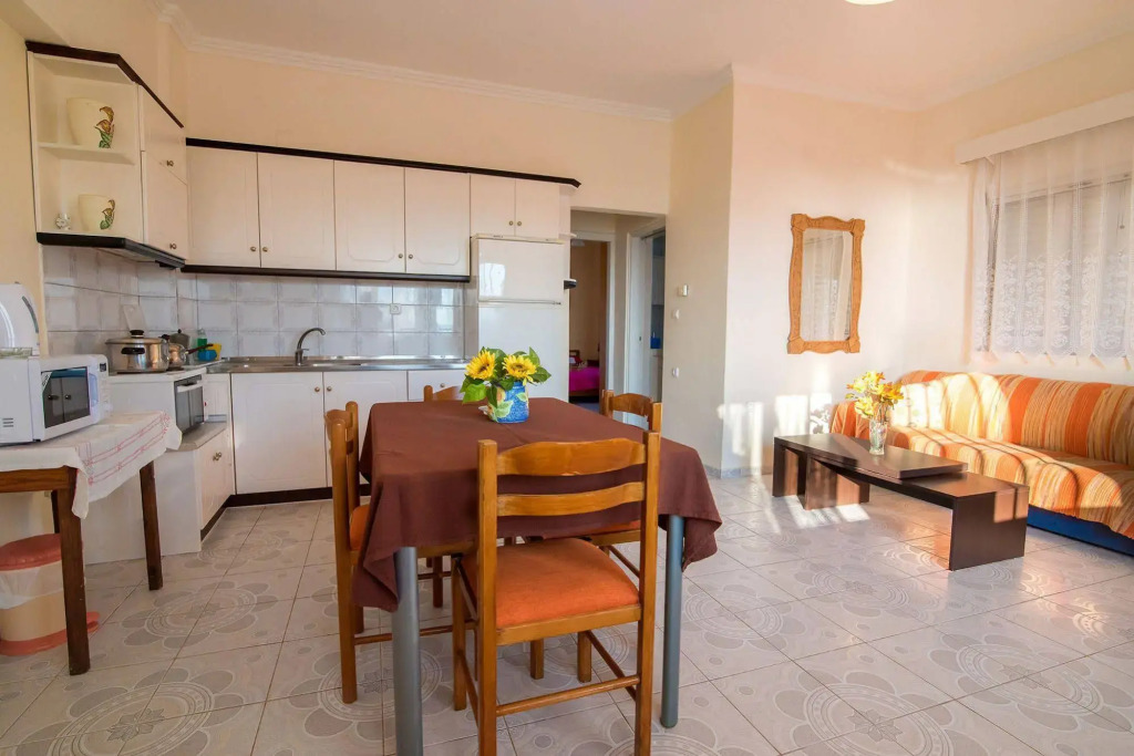 Faros Apartments