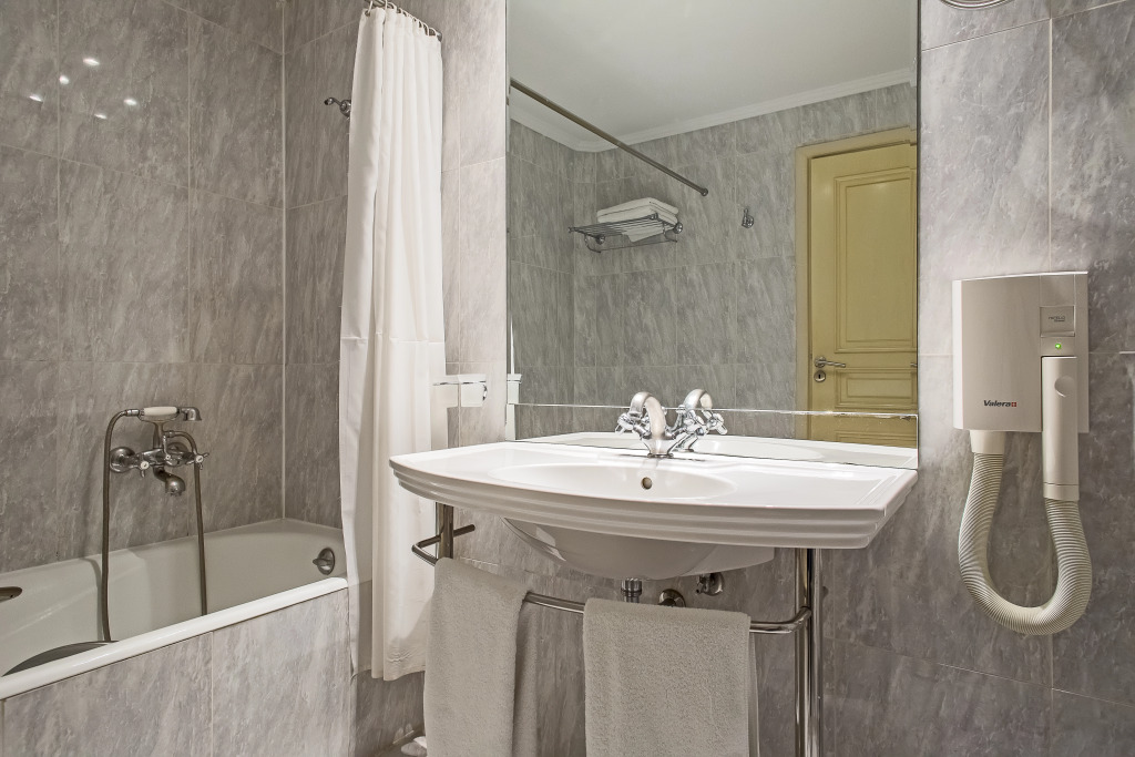 Airotel Stratos Vassilikos Hotel