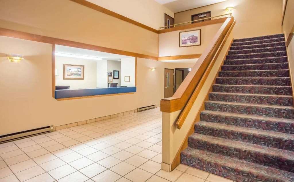 Wautoma Inn by OYO near Airport WI 73