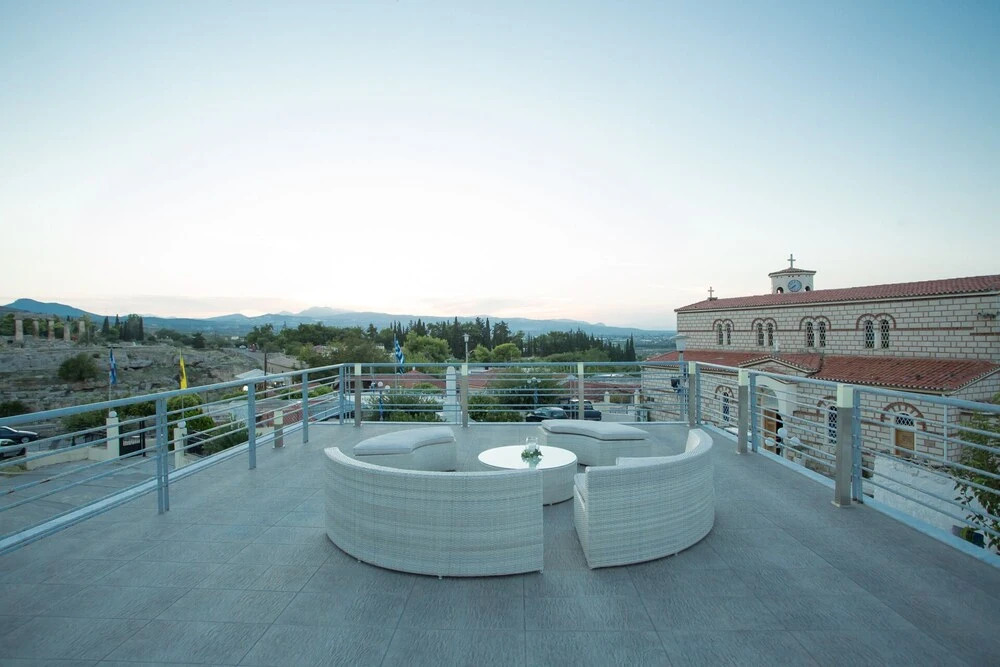 Apollonio Upper View Suites
