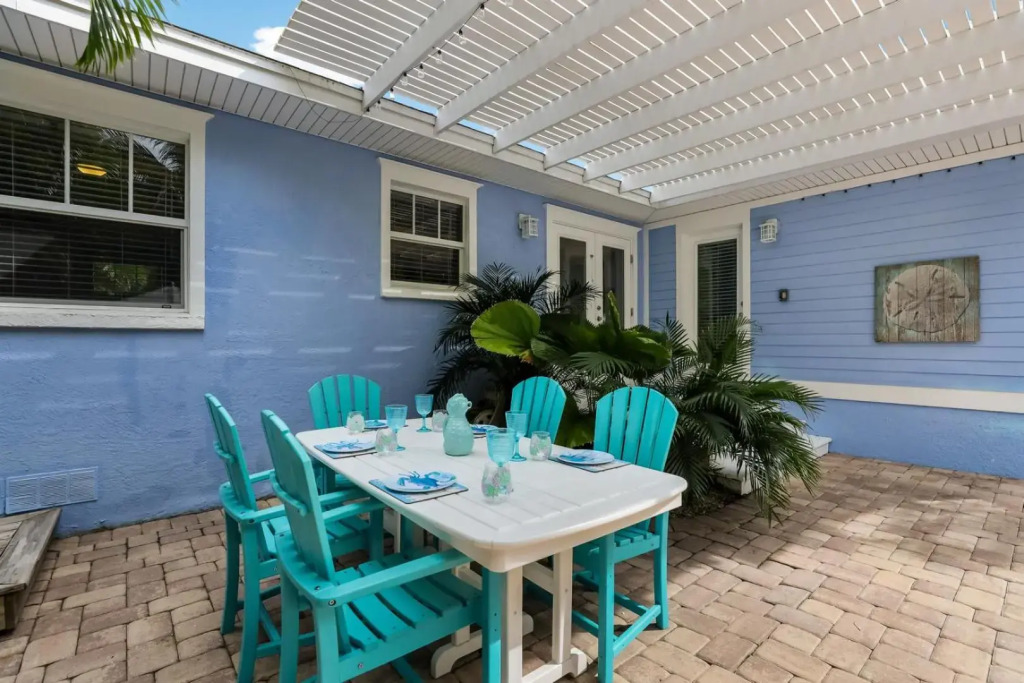 Bean Point Beach Cottage - 709 N Bay