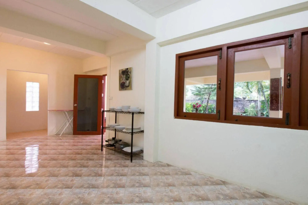 爱沙万别墅酒店(Aisawan Villas)