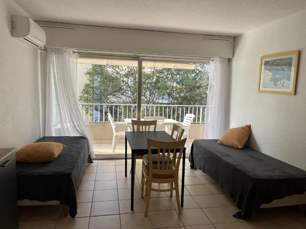 Appartement Saint-Raphaël, 1 pièce, 3 personnes - FR-1-466A-38