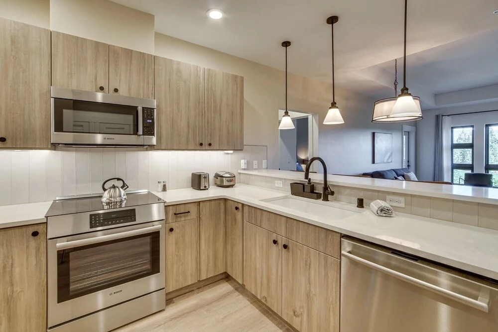 Suncadia Resort Condo: Balcony & Golf Course Views