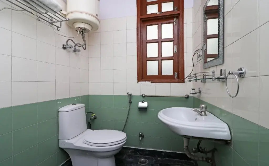 Golden Castle Lodge by OYO Rooms