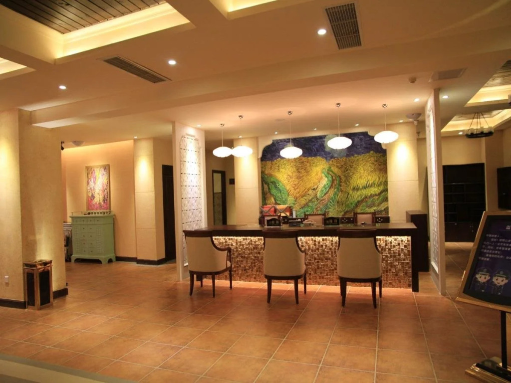 Chengdu Zifei Hotel