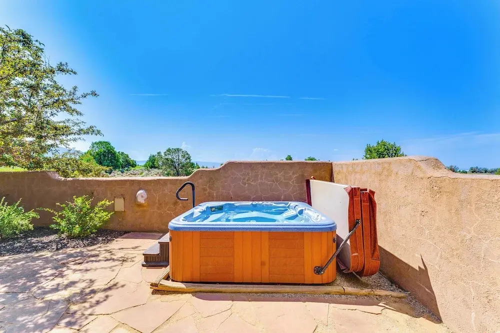 Mtn-view Retreat w/ Hot Tub in New Mexico!