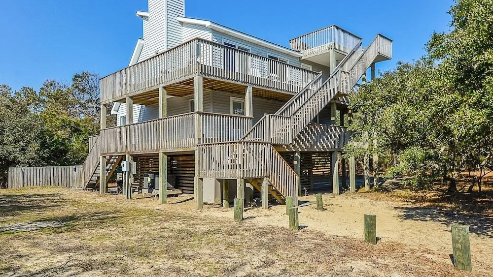 The T House - 5 Br Home